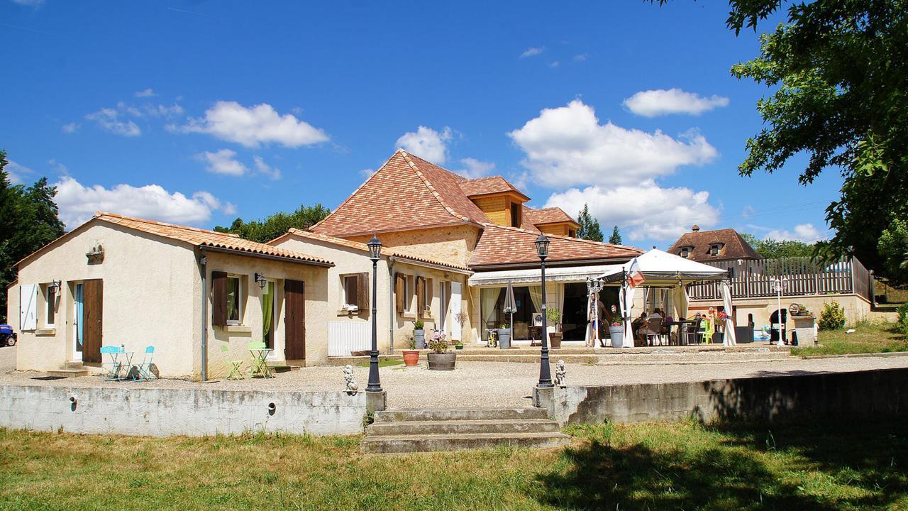 Le Domaine de L'étang de Sandanet Issac Esterno foto